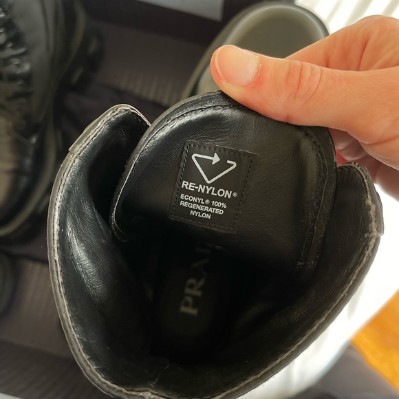 Prada boots with pouch - Picture 7 of 8
